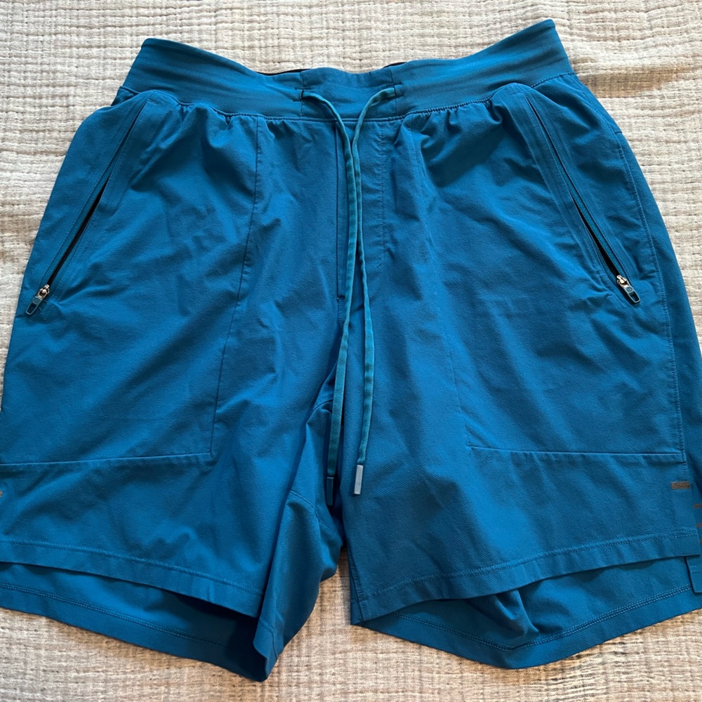 Lululemon Athletica Men's Athletic Shorts - Blue
